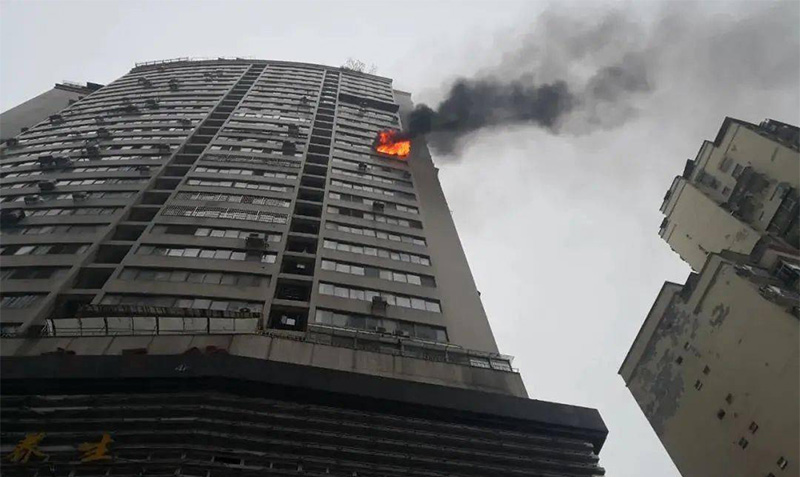 高層建筑火災(zāi).jpg 高層建筑火災(zāi).jpg