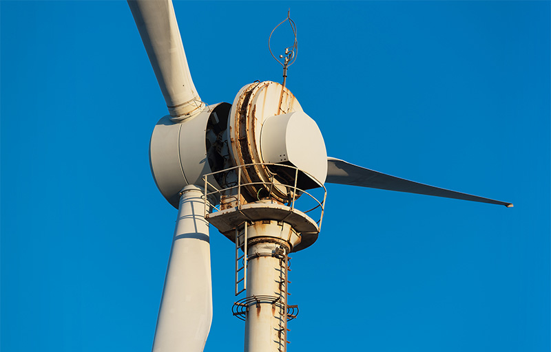 老舊風(fēng)力發(fā)電機(jī).jpg