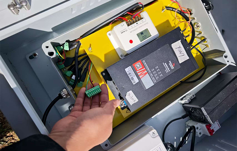 佰馬工業(yè)4G數(shù)采網(wǎng)關(guān).jpg 佰馬工業(yè)4G數(shù)采網(wǎng)關(guān).jpg